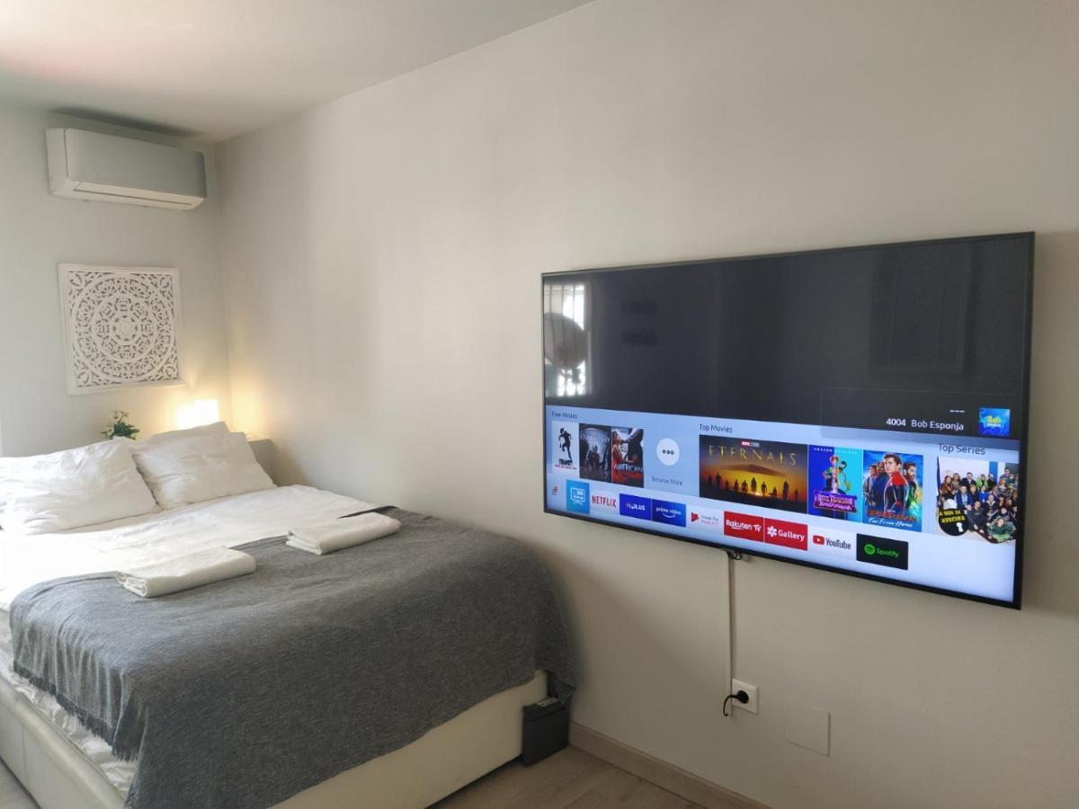 Acogedor y moderno estudio en Capuchinos Málaga Exterior foto